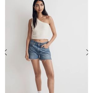 Madewell curvy relaxed jean shorts size 26